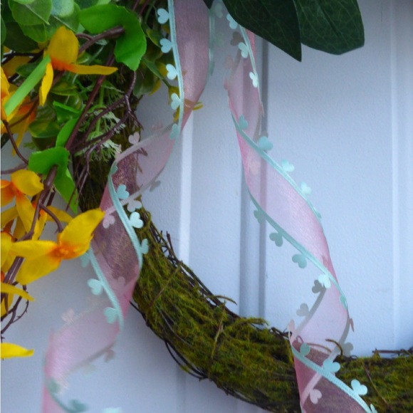 Moss Grapevine Rabbit Wreath for Front Door, Floral Easter Bunny Wreath. - Picture 5 of 8